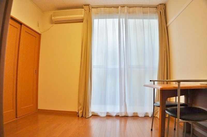 レオパレスコート　アベⅡ 居間