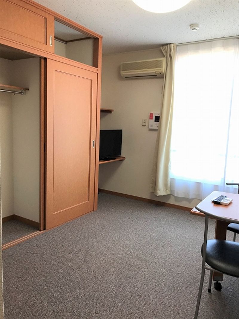 レオパレススカイタウン 居間