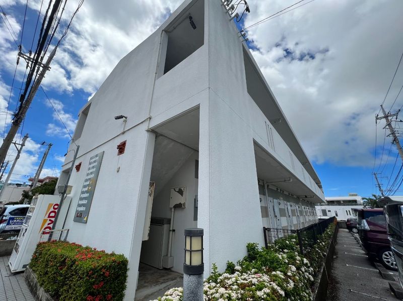 レオパレス若夏 駐車場
