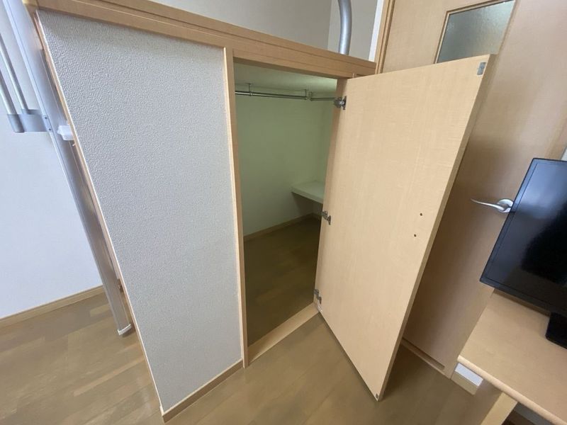 レオパレスイターナル原 収納