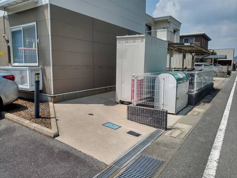 レオパレスソレイユ エントランス