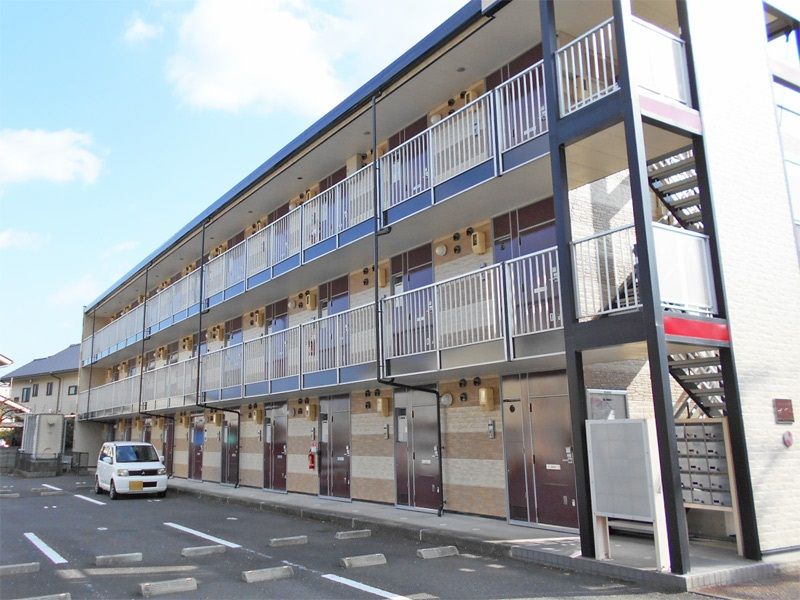レオパレス南の風　Ⅱ 玄関