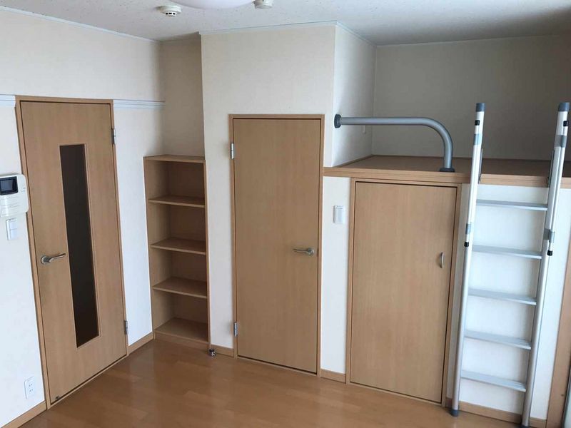 leopalace Azami Storage