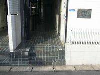 レオパレス西川田第２ エントランス