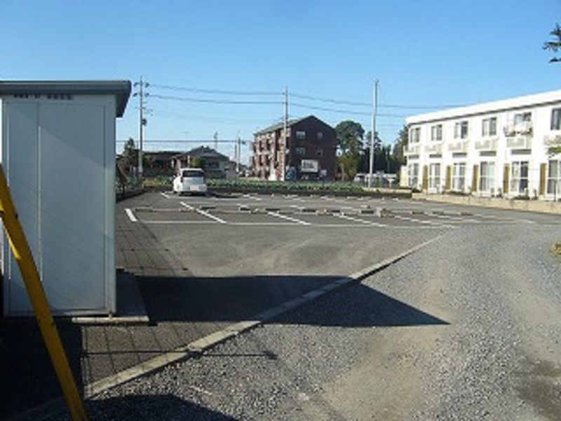 レオパレスベッラヴィスタ 駐車場