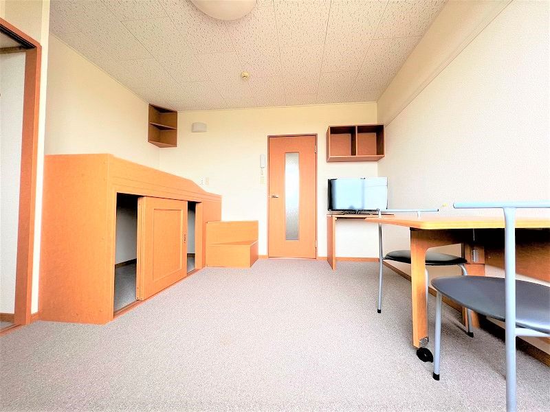 レオパレスキャンバス 居間