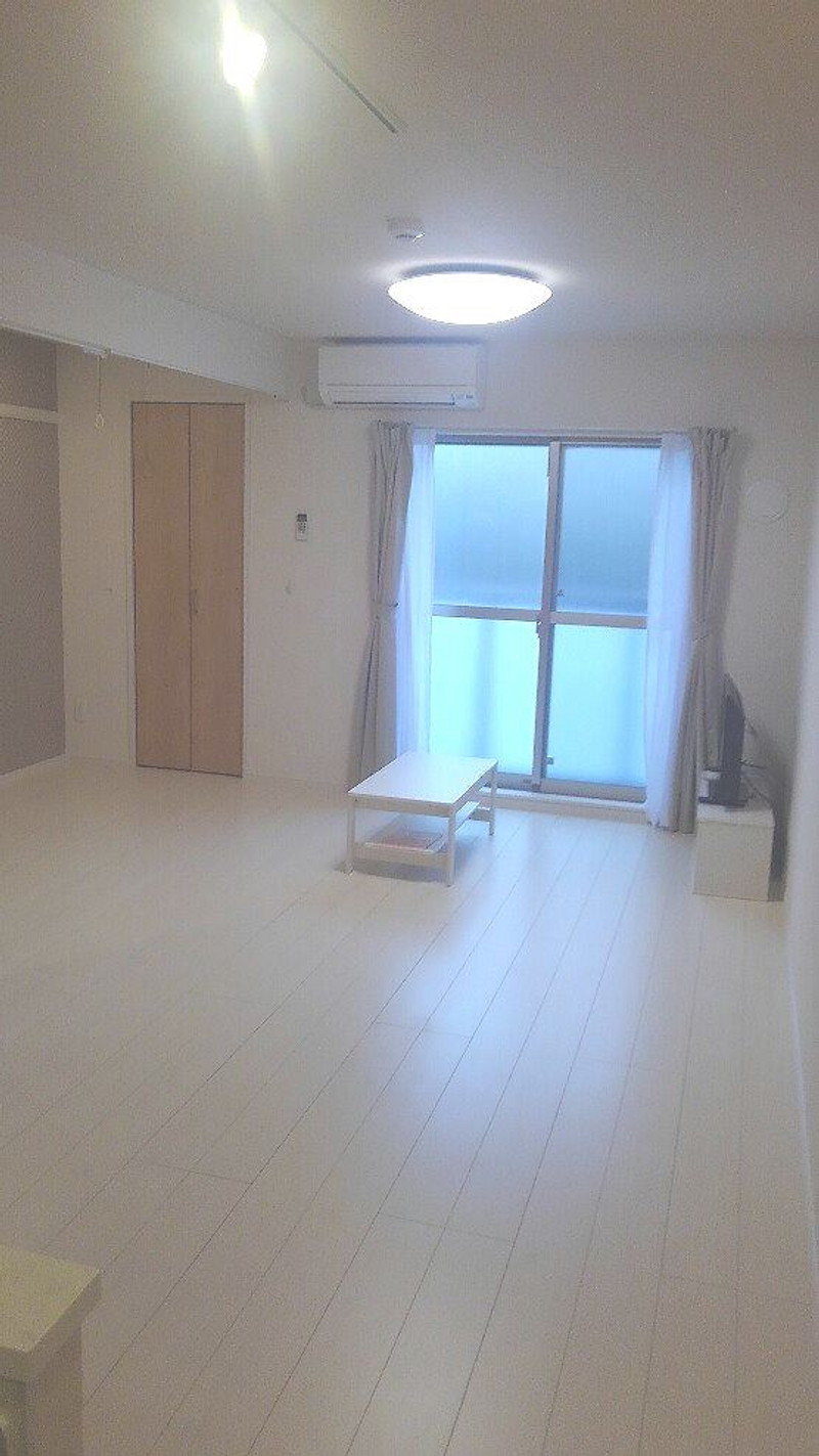 CLEINO KEEP NEXT IV Living room