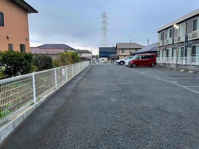 レオパレスＬｏｉｒｅ・Ｉ 駐車場