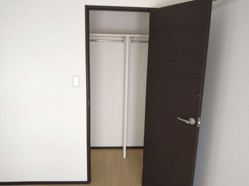 レオネクスト貞和 収納