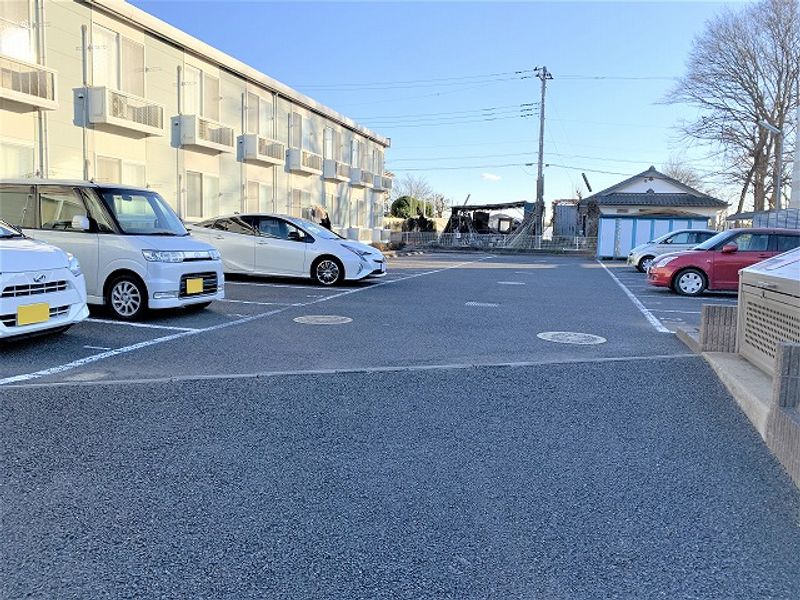 レオパレスエスポワール 駐車場