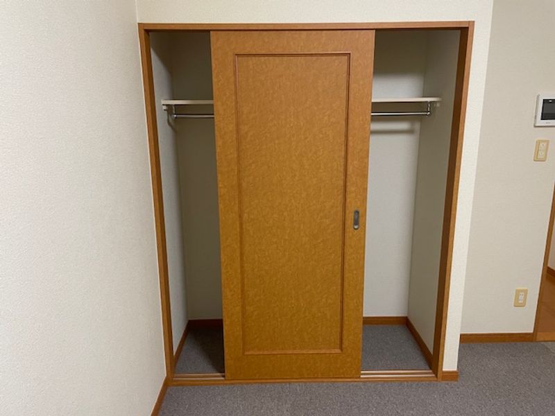レオパレス小那覇 収納