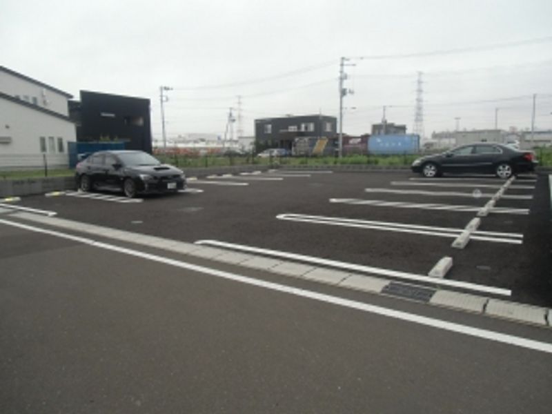 ミランダシュライン宮内 駐車場