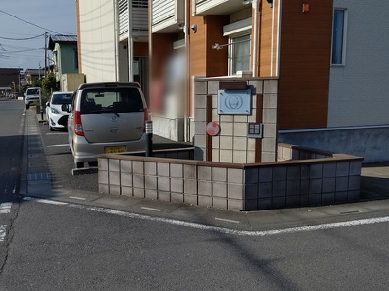 レオネクストハピネス 駐車場