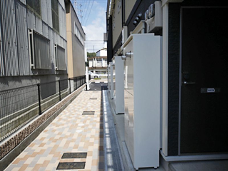 レオネクスト城見橋ハイツ 玄関