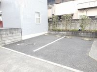 レオパレスサンライズ 駐車場