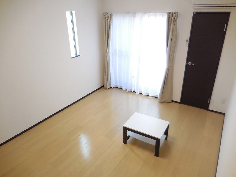 レオネクストＹ４ 居間