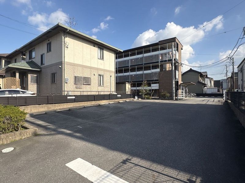 leopalace Suzukaze Parking lot