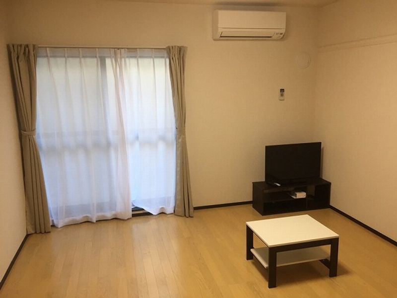 レオネクスト寿 居間