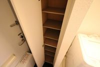 レオパレスエタージュ 玄関