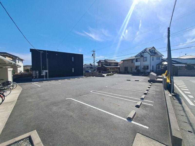 ミランダ二反田 駐車場