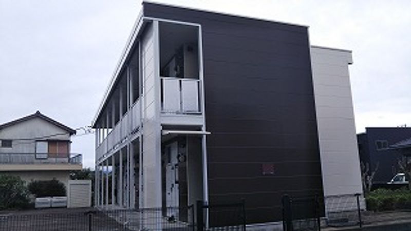 レオパレスシャルマン 外観