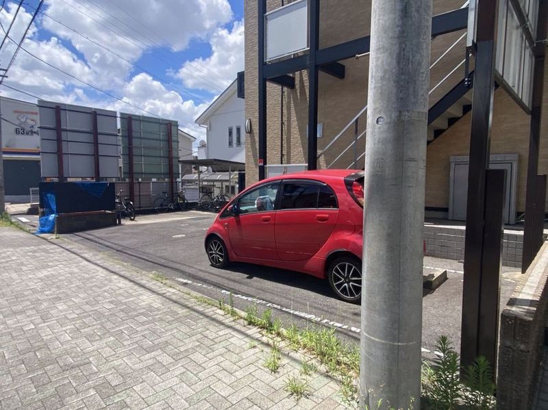 レオパレスはーとらんど 駐車場
