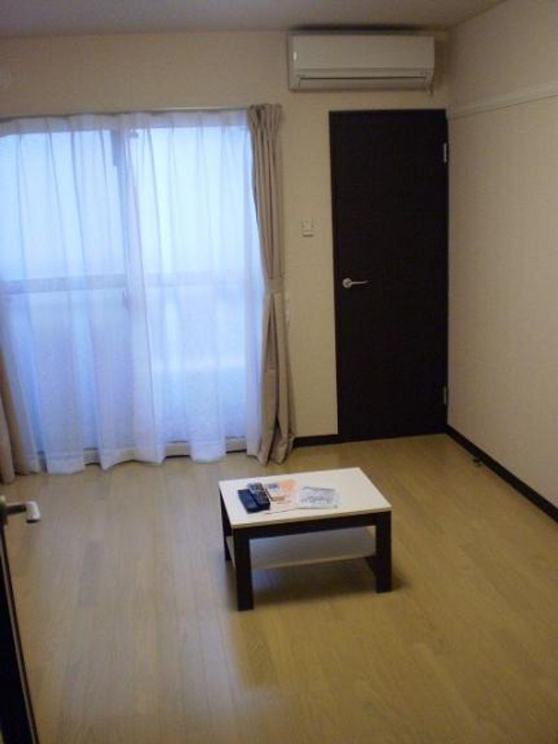 レオネクストしんどう 居間