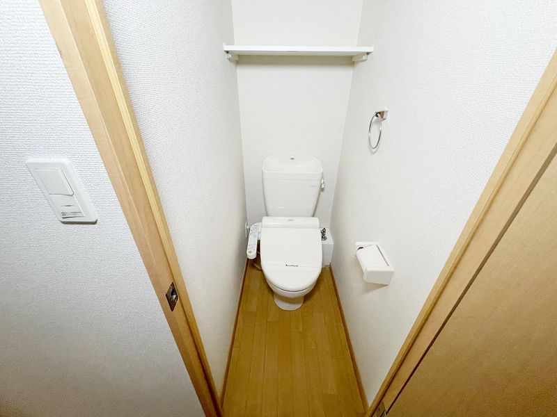 レオパレスシルフィード トイレ