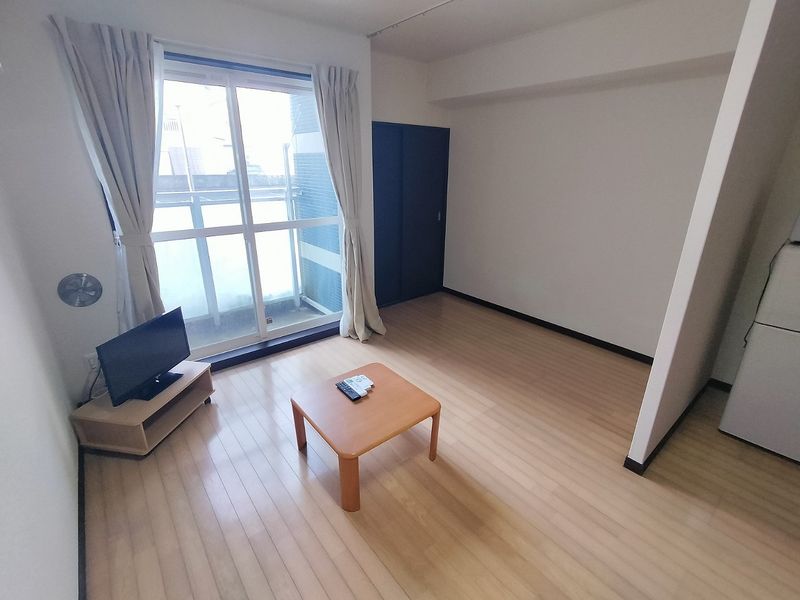 レオネクスト都原 居間