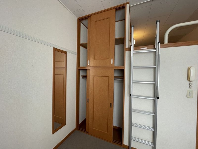 レオパレスウエスト羽生 収納