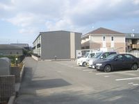 レオパレス長池 駐車場