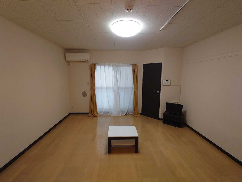 レオネクストディアス 居間