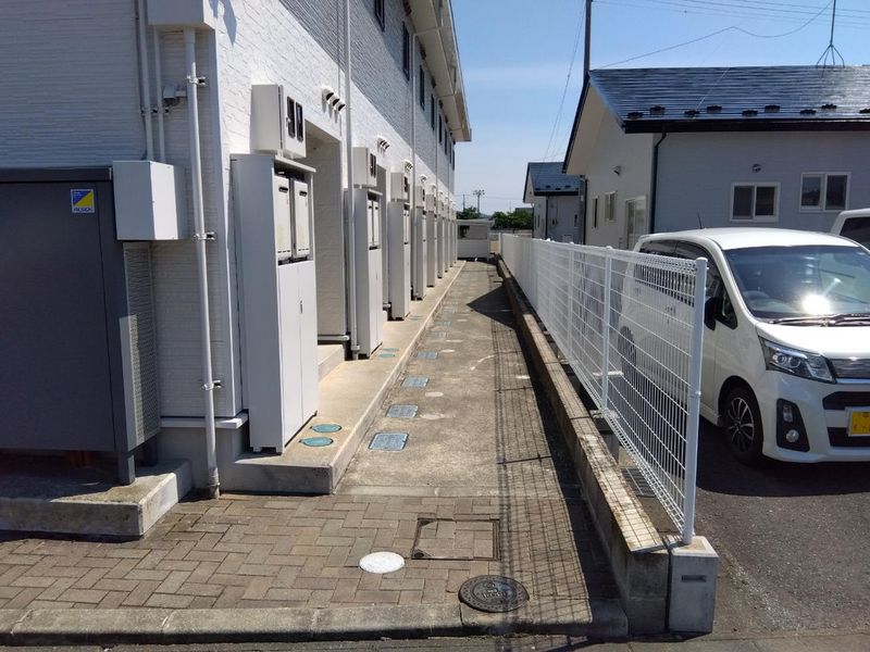 レオパレスアイレックス１８３ エントランス