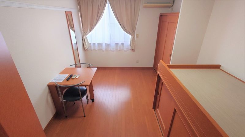 レオパレス一刻 居間