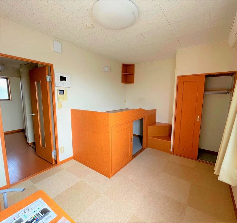 レオパレスボナール 居間