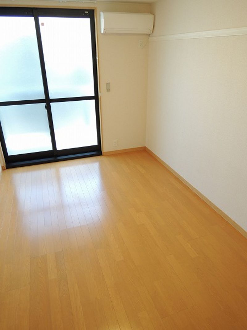 レオパレスエスペランサ 居間