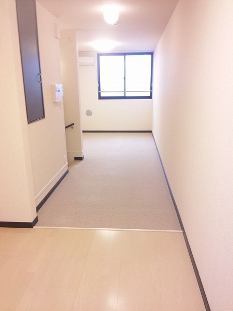 レオネクスト岡Ⅲ 居間
