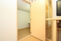 レオパレスドミール豊田 収納