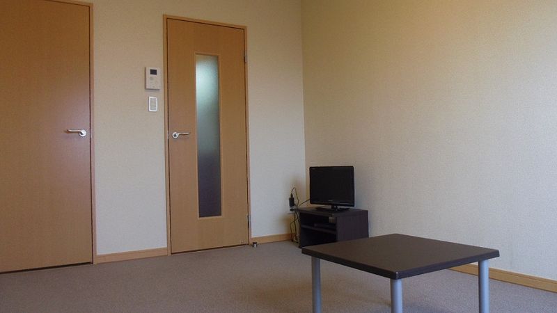 レオパレスひすい 居間