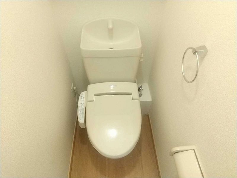 レオパレスアベニューⅡ トイレ