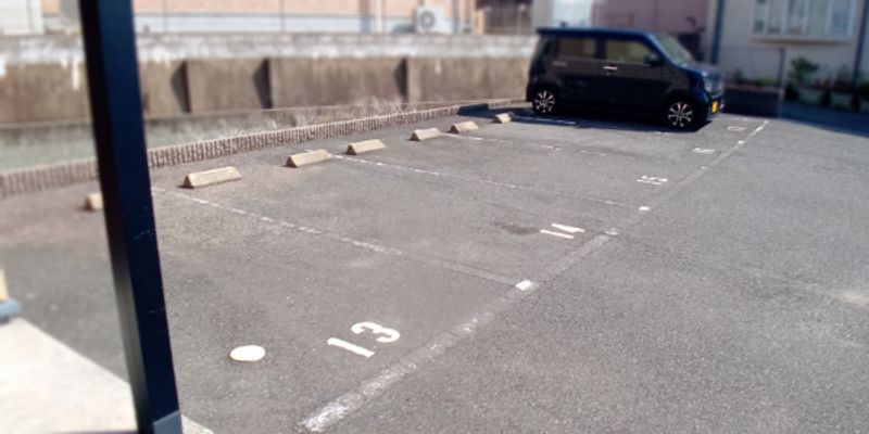 レオパレスウイング　ポートⅡ 駐車場
