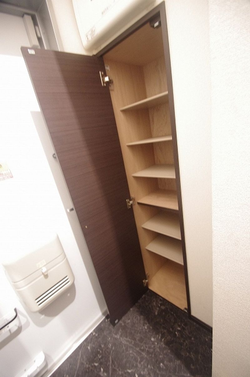 レオネクストＨｏｎｅｙｌａｋｅ 収納