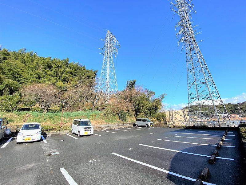 レオパレス安来 駐車場