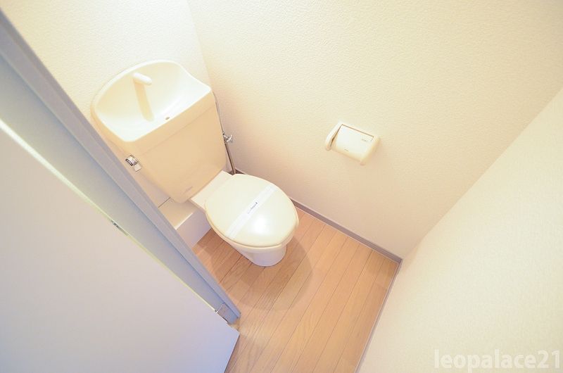 レオパレス春日 トイレ