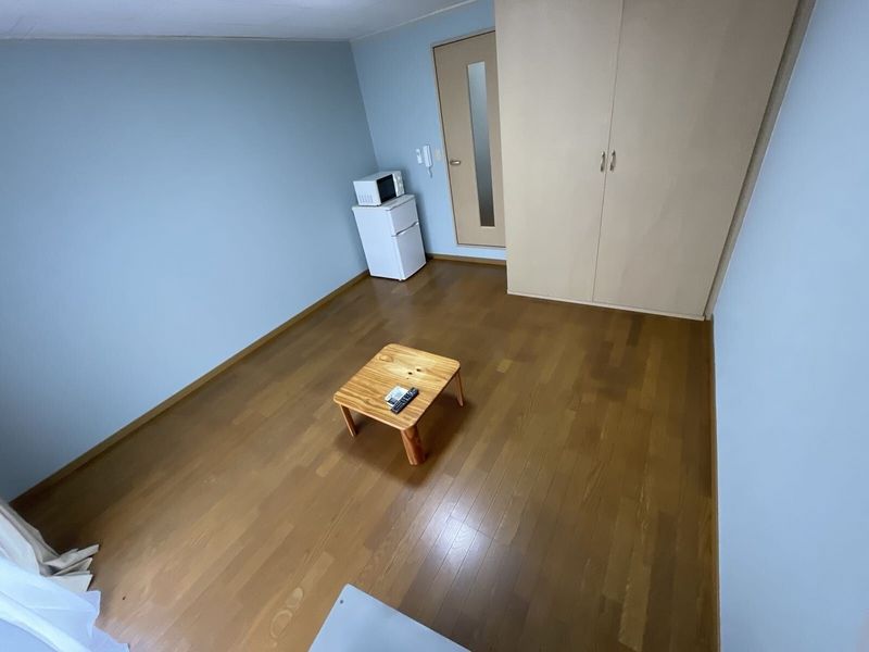 レオパレスバロン 居間