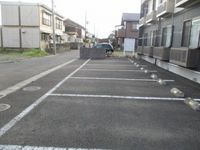レオネクストプランドール　リヴ 駐車場
