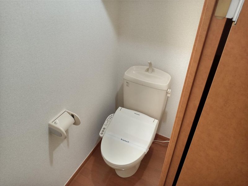 レオパレス西部 トイレ