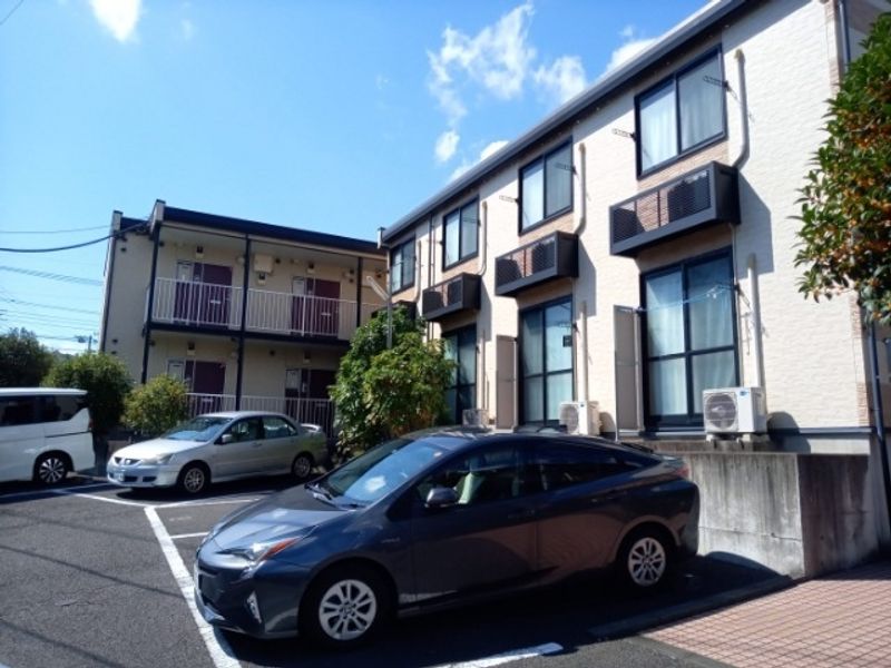 レオパレスＷｅｓｔ　Ｐｌａｃｅ 駐車場