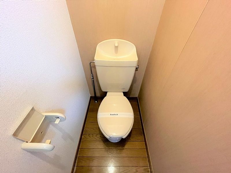 レオパレス二色の浜Ａ トイレ