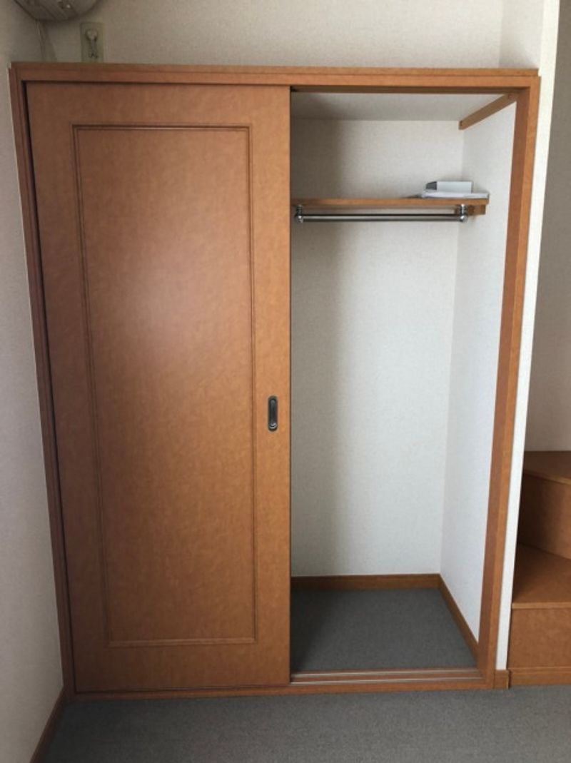 レオパレス鴻巣 収納